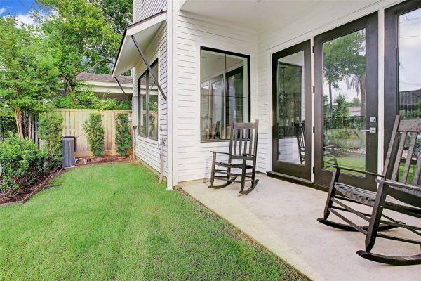 Farmhouse Modern Patio