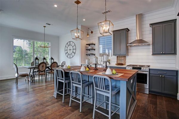 Farmhouse Modern Kitchen and Dining Room
