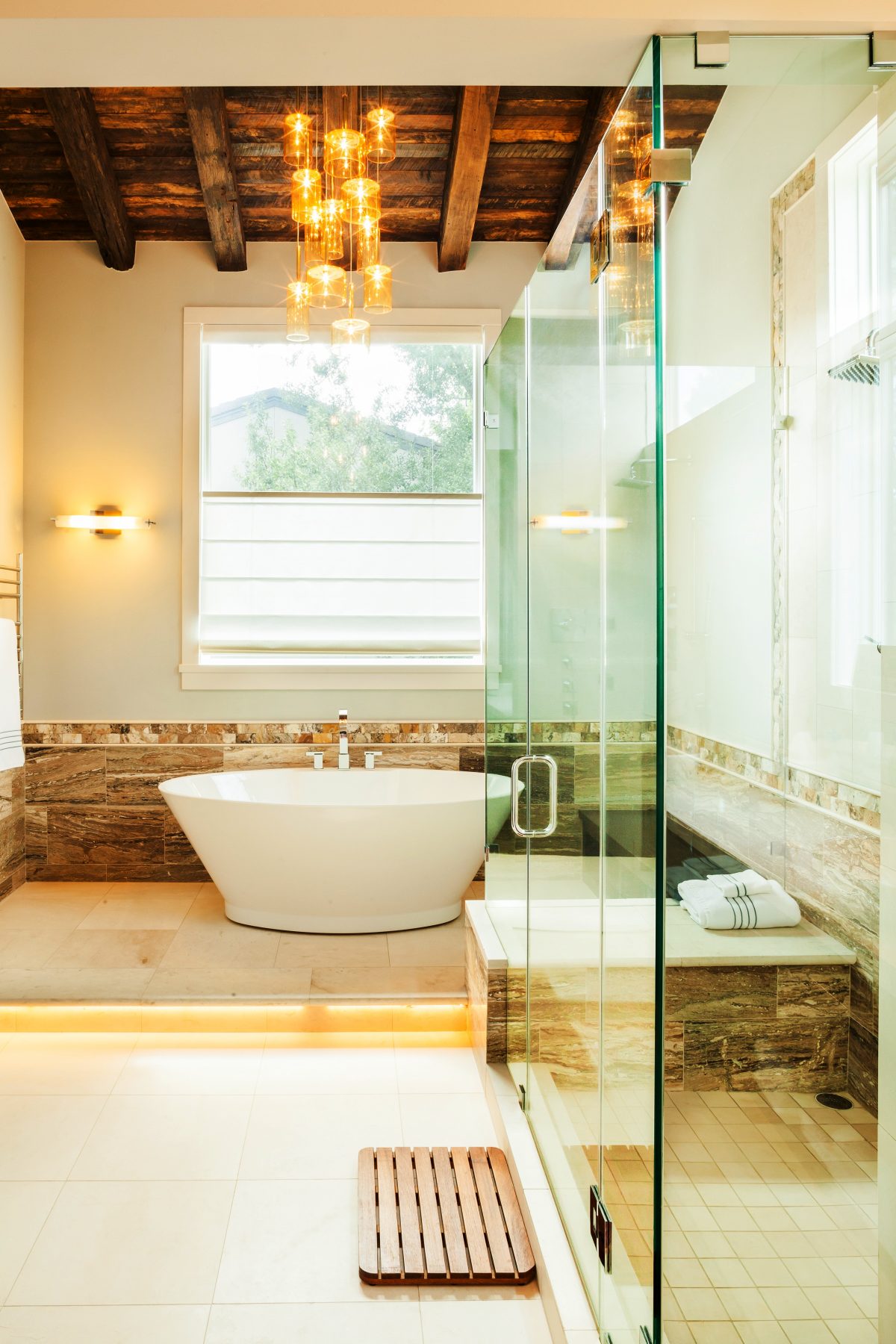 SPANISH TRANSITIONAL CIRCA 2012-MASTER BATH