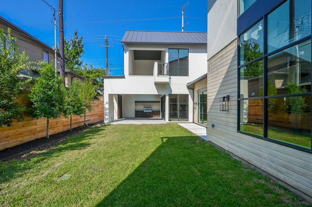 Scandinavian Inspired Modern Courtyard Home | Design DCA - Scandinavian Courtyard Design Inspiration